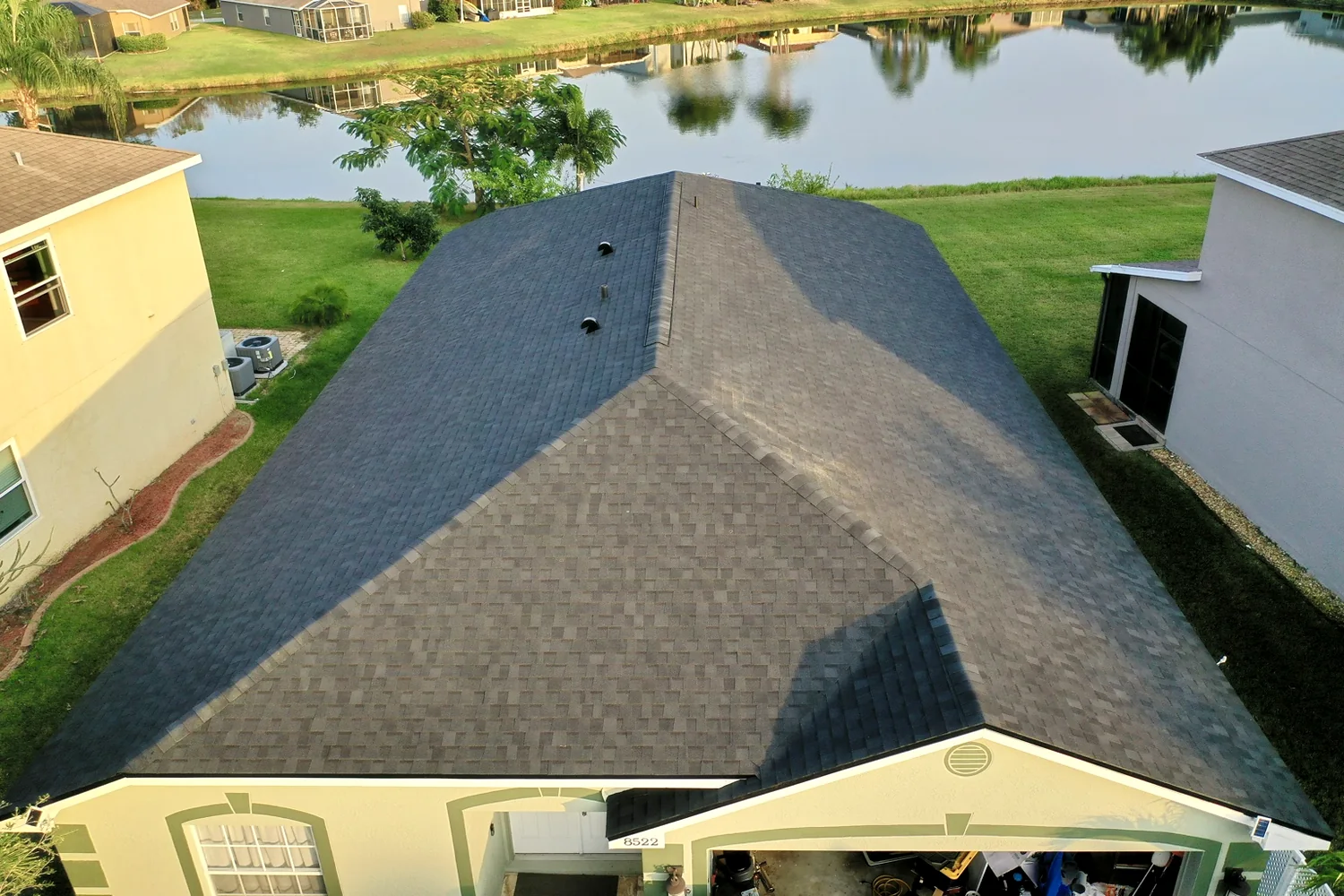 Atlas Pinnacle Pristine architectural shingle roof in Tampa Florida
